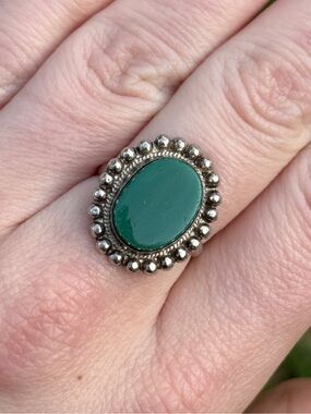 Sterling Silver Taxco Oval Green Onyx Vintage Artisan Ring
